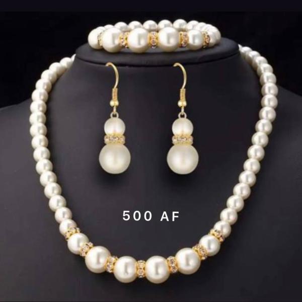 گردن بند+گوشواره+دست بند